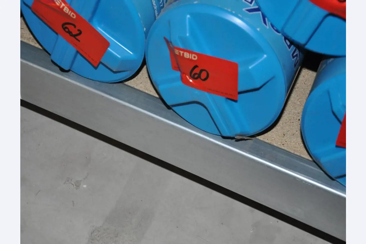 Máquinas, ferramentas, mercadorias / equipamento de oficina do ambiente<br> Comércio automóvel / serviço de pneus-4